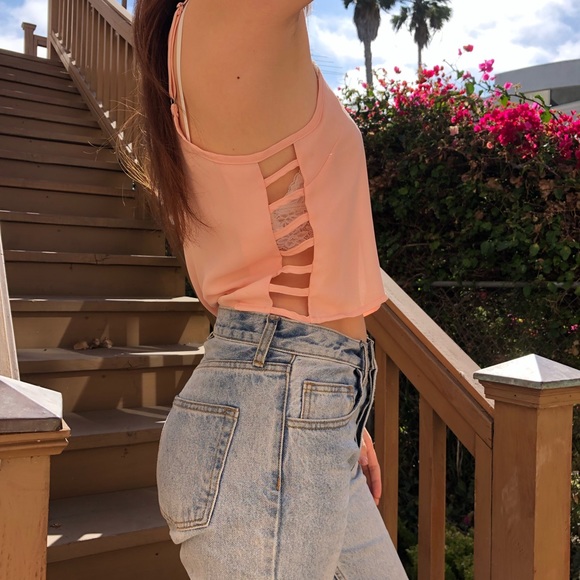 Brandy Melville Crop Top - Picture 3 of 4